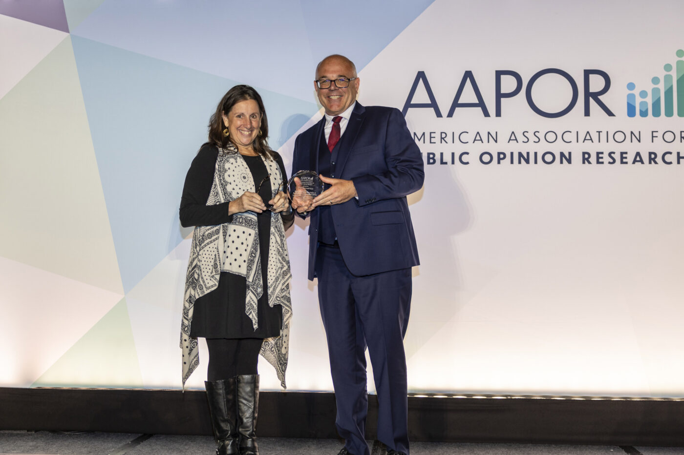photo of AAPOR award presentation