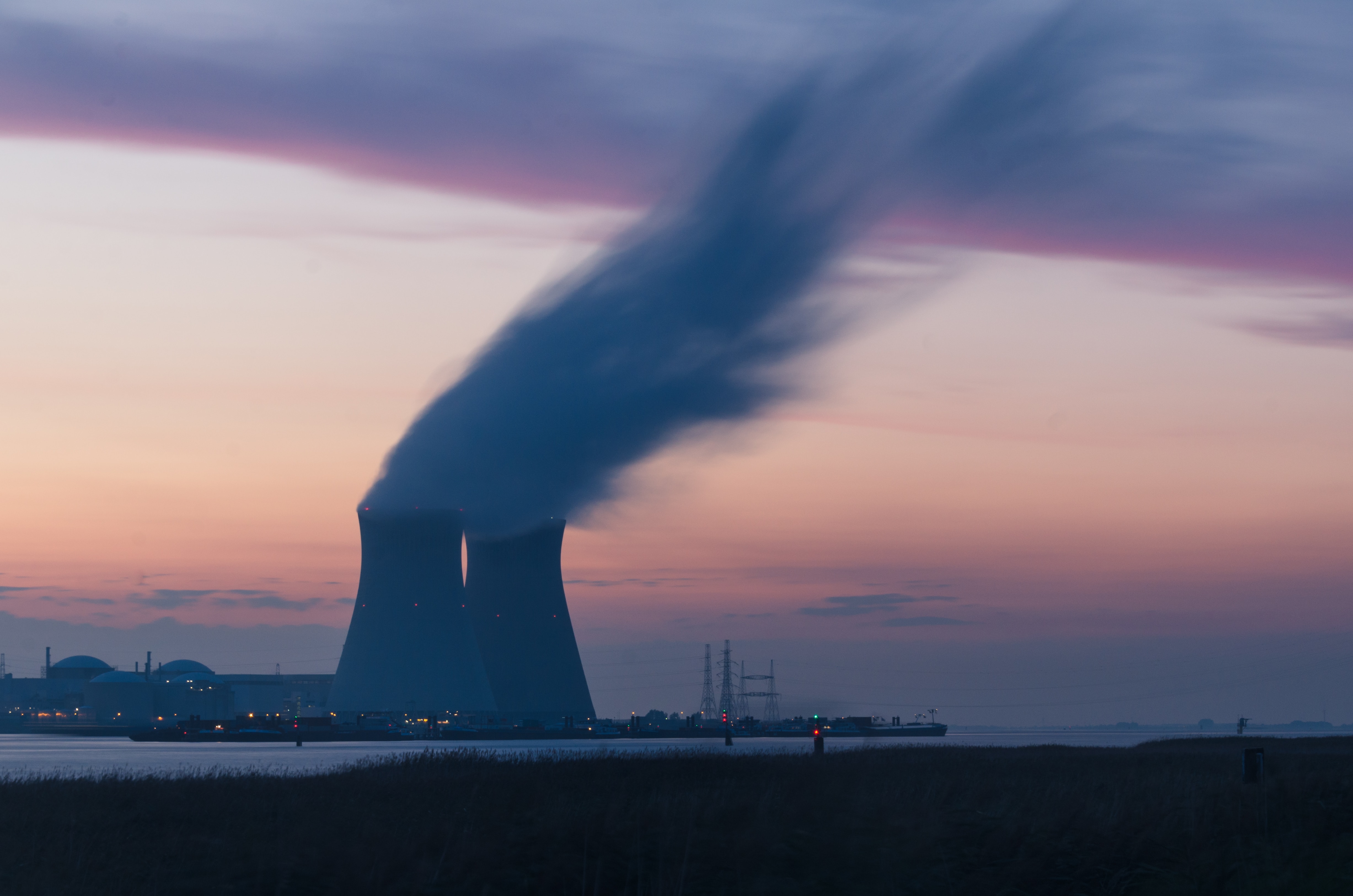 Proximity and risk perception: Photo by Bedrijfsfotograaf Fredography. Unsplash